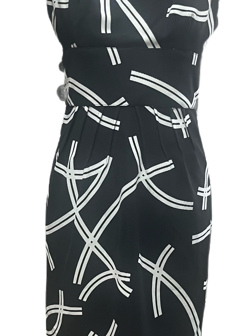 London Times Black & White Geometric Fitted Midi Dress Size 6